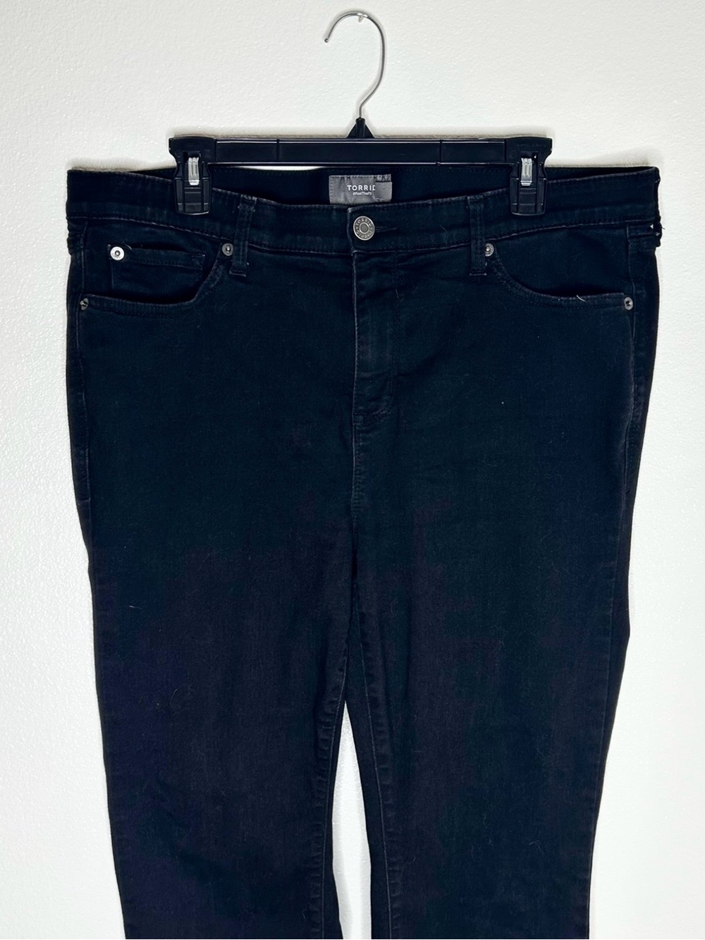 Torrid Womens Black High Rise Stretch Straight Leg Jeans Size 16 - Picture 2 of 6
